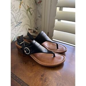 Liz Claiborne Refined Comfort Women's Black Thong Sandals Gold Accent Size 8.5M